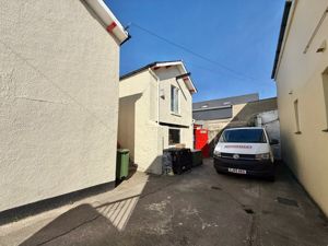 Photo 11- click for photo gallery